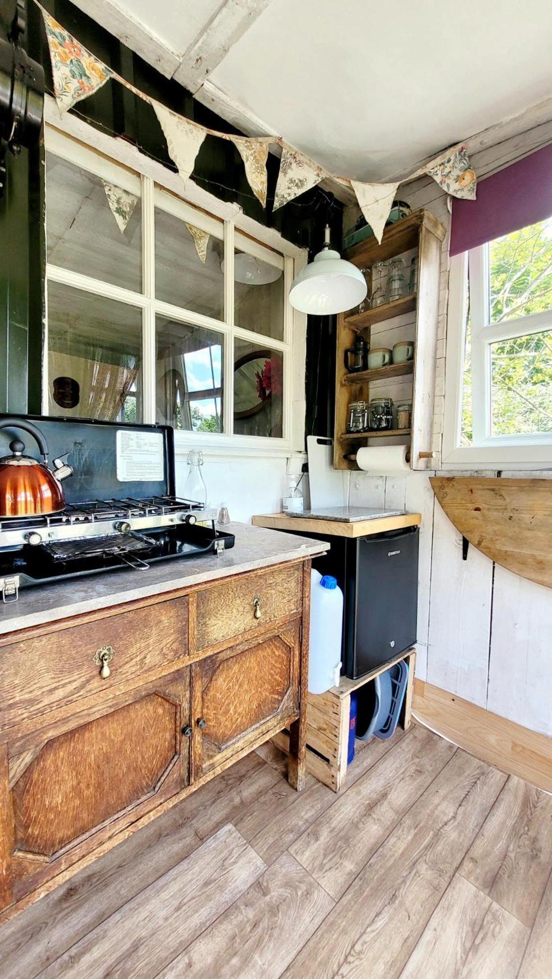 Treguth Glamping Unique Experience - Themed Huts Hotel Saint Day Екстериор снимка