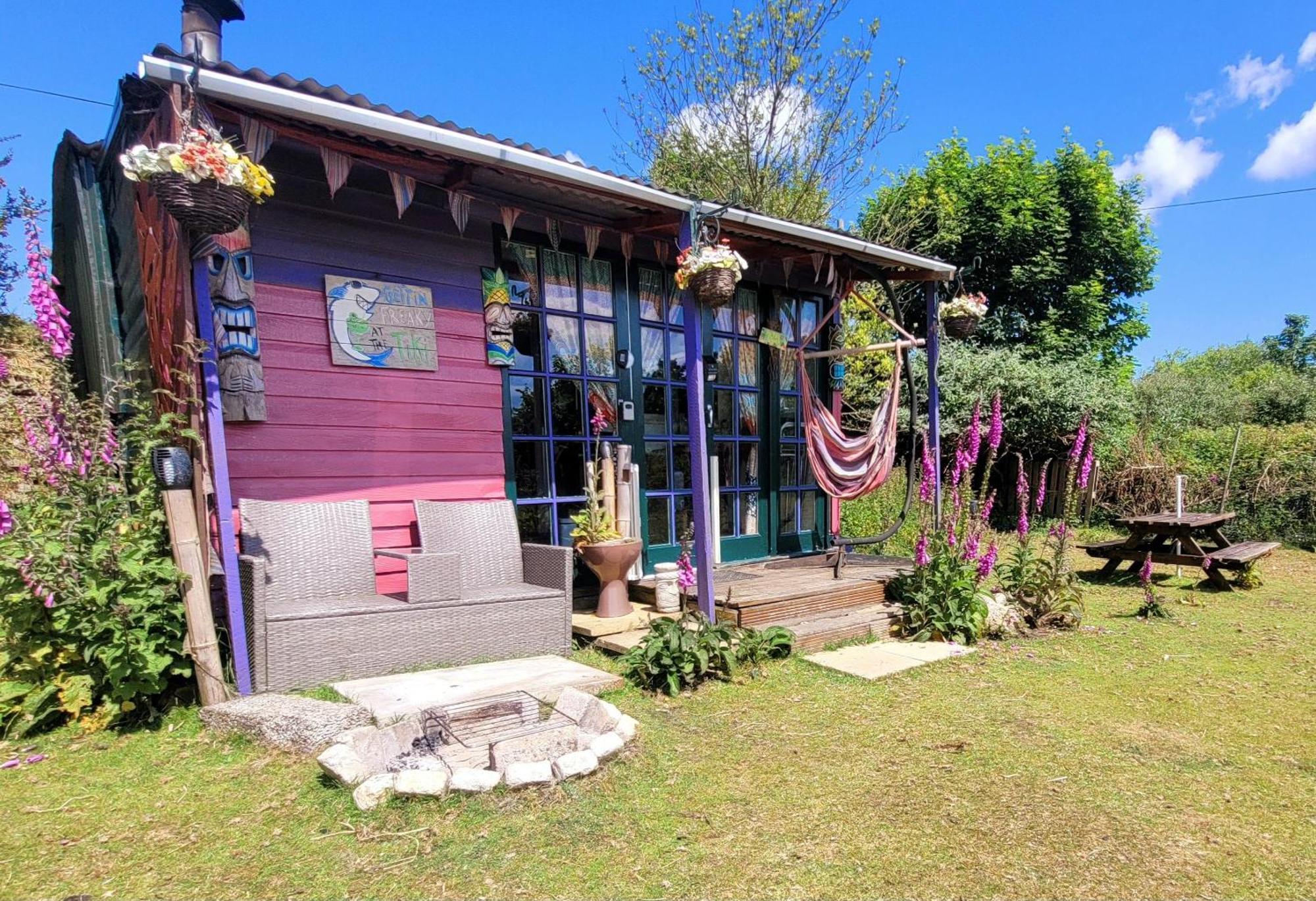 Treguth Glamping Unique Experience - Themed Huts Hotel Saint Day Екстериор снимка